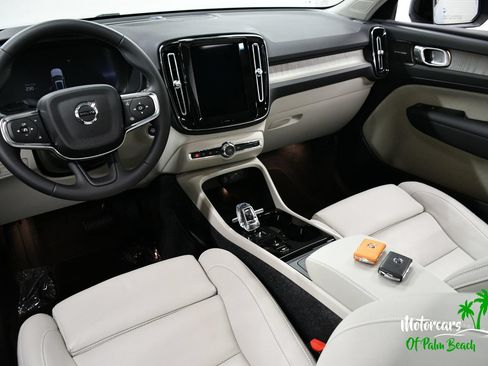 Used 2025 Volvo XC40 B5 Ultra w/ Protection Package Premier AWD/4WD image 30