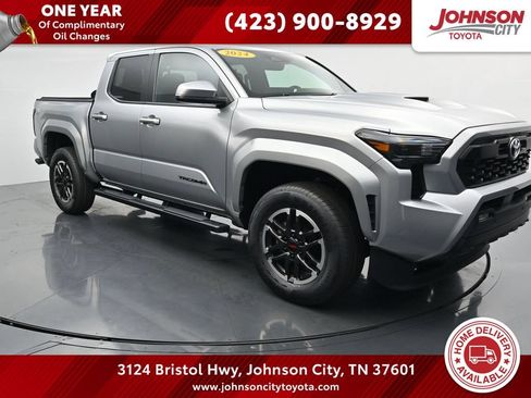 Used 2024 Toyota Tacoma TRD Sport w/ TRD Sport Upgrade Package AWD/4WD image 1