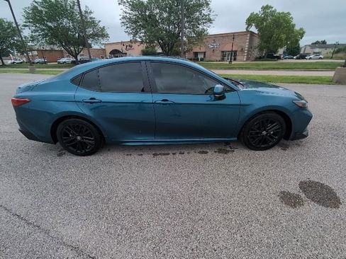 Certified 2025 Toyota Camry SE w/ Convenience Package FWD image 2