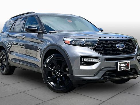 Certified 2023 Ford Explorer ST-Line w/ Class IV Trailer Tow Package AWD/4WD image 3