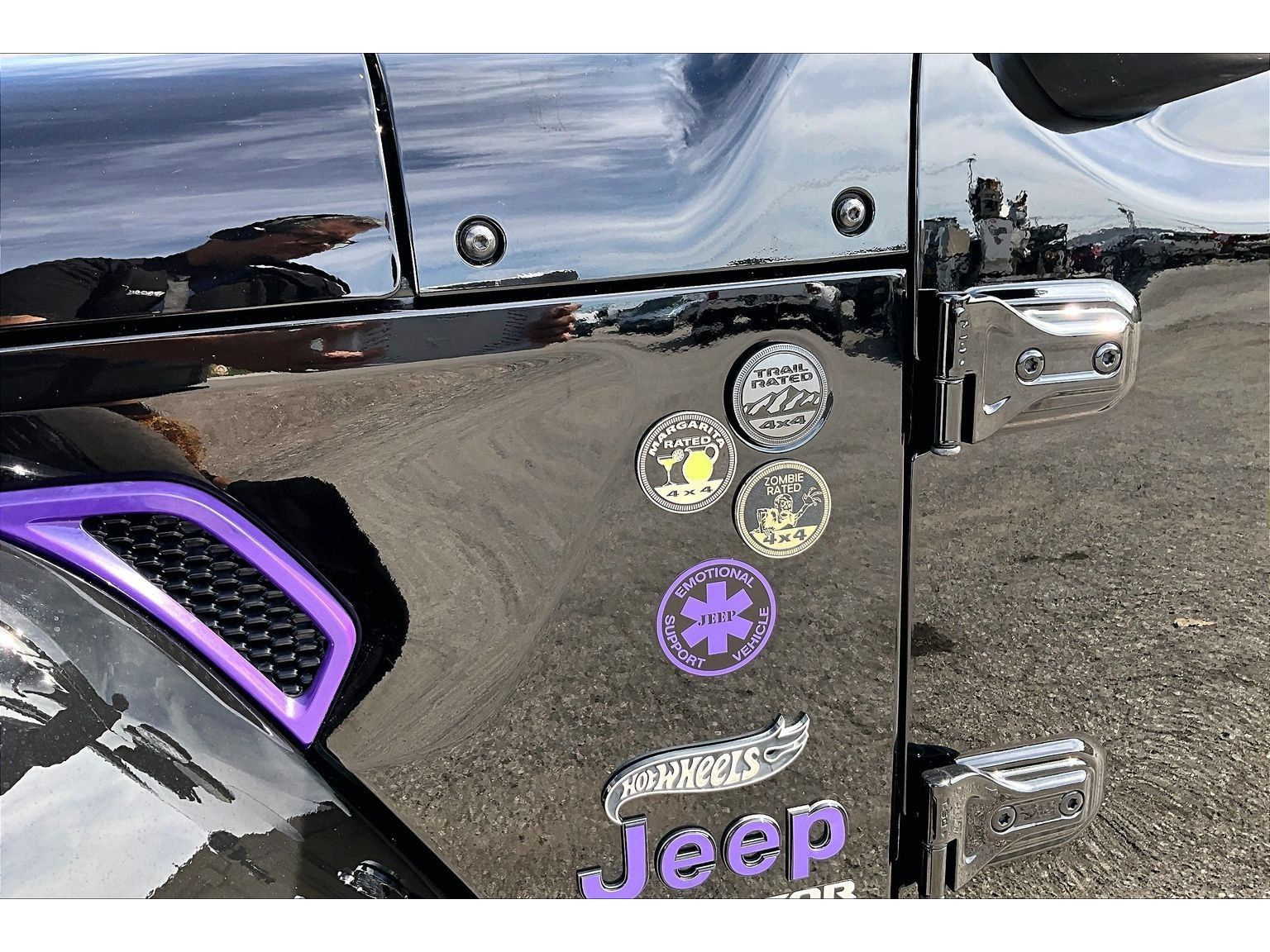 Used 2021 Jeep Gladiator Overland AWD/4WD image 39