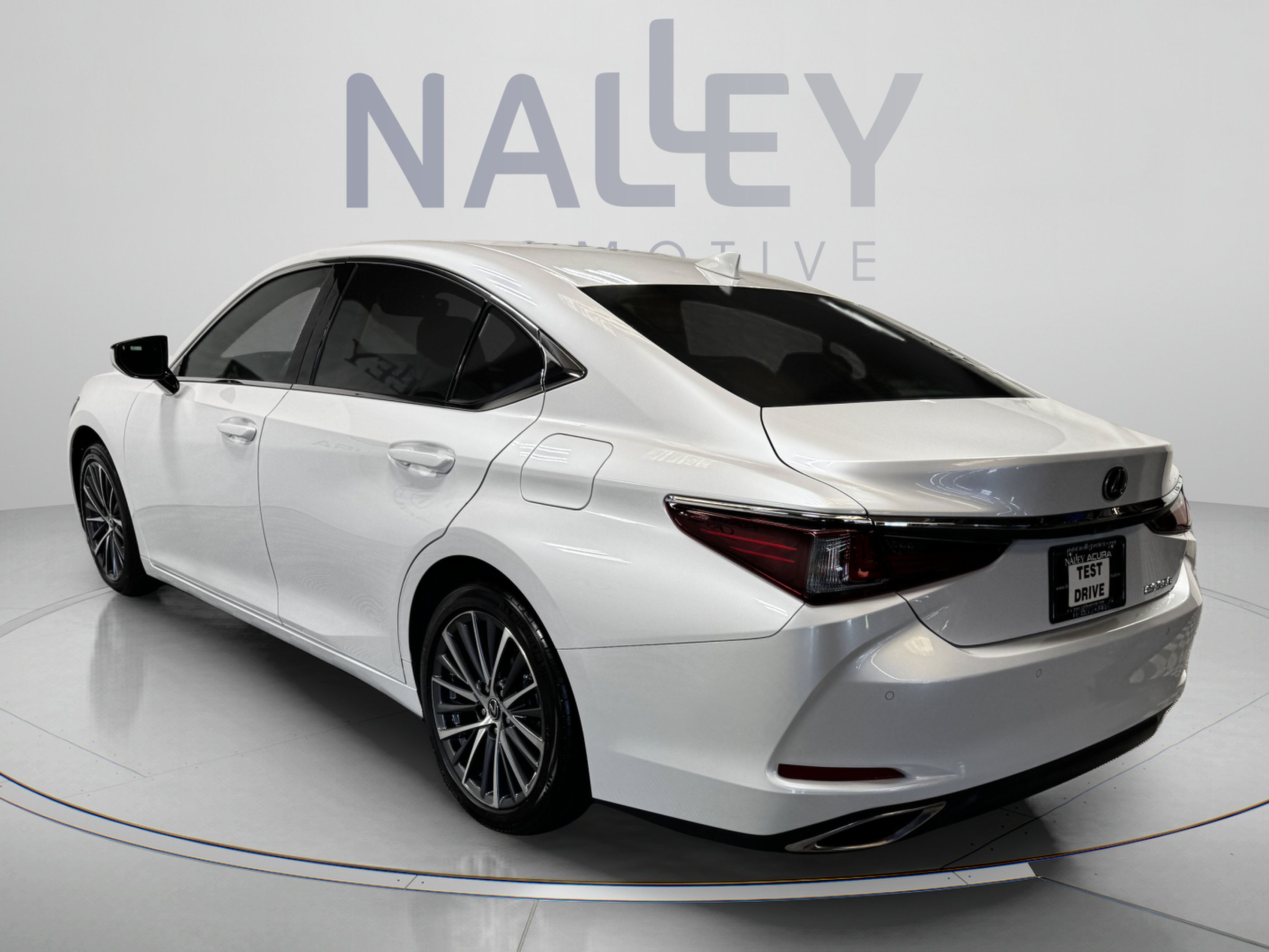 Used 2022 Lexus ES 350 w/ Premium Package FWD image 3