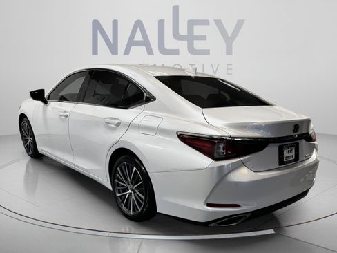 Used 2022 Lexus ES 350 w/ Premium Package FWD image 3