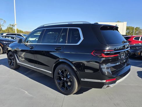 New 2026 BMW X7 xDrive40i w/ Executive Package image 13
