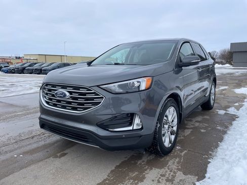 Used 2024 Ford Edge Titanium image 7
