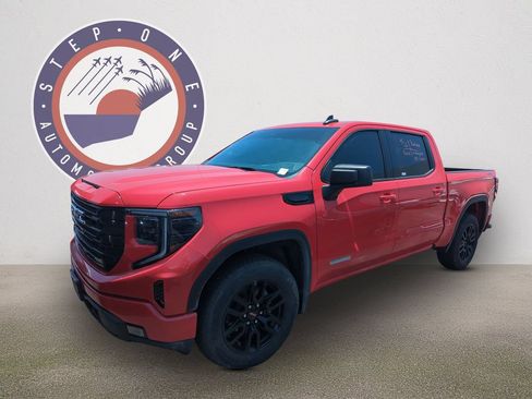 Used 2022 GMC Sierra 1500 Elevation AWD/4WD image 1