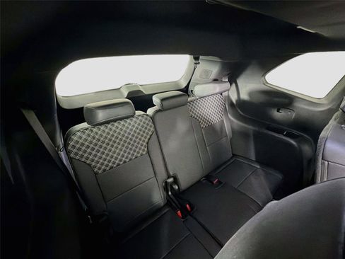 Used 2025 GMC Acadia Denali w/ LPO, Floor Liner Package AWD/4WD image 26