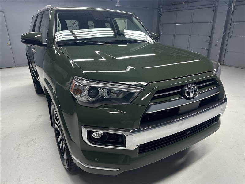 Used 2022 Toyota 4Runner Limited AWD/4WD image 9