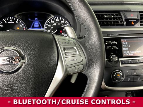 Used 2017 Nissan Altima 2.5 SR w/ Midnight Edition Package FWD image 12