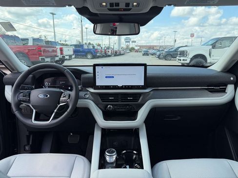 New 2026 Ford Explorer Platinum AWD/4WD image 33