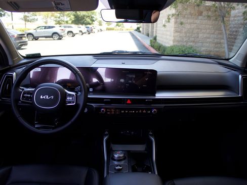 Used 2025 Kia Sorento EX AWD/4WD image 15
