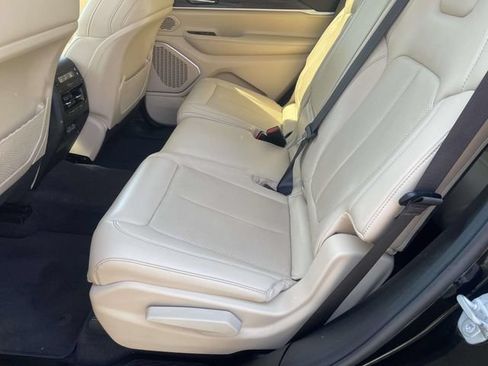 Certified 2021 Jeep Grand Cherokee L Limited w/ Luxury Tech Group II AWD/4WD image 16