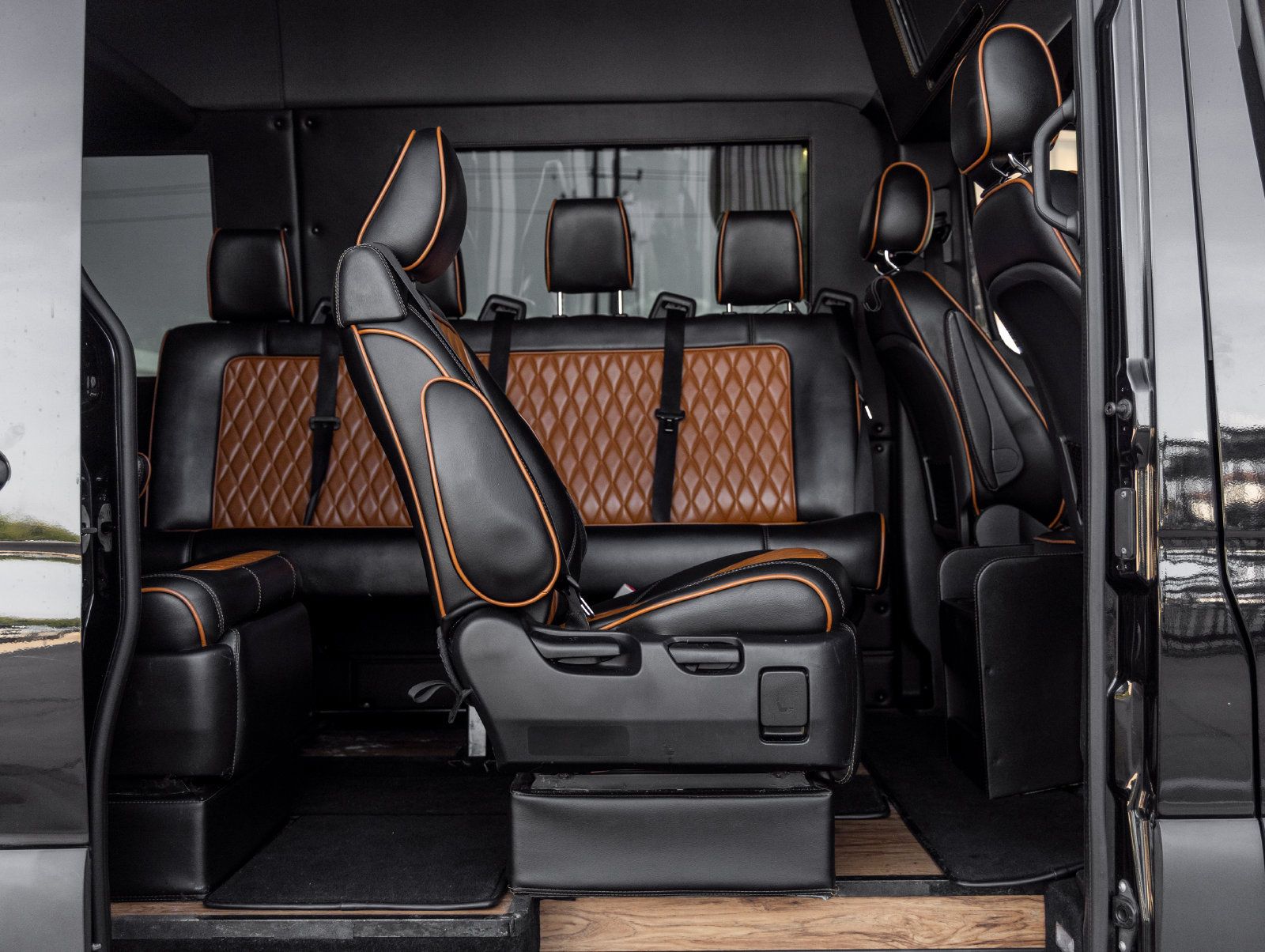 Used 2019 Mercedes-Benz Sprinter 2500 image 29