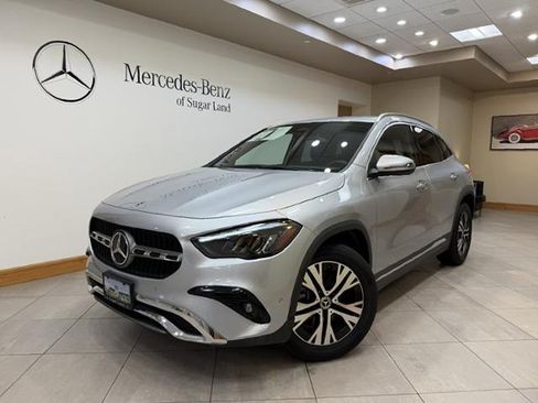 Used 2025 Mercedes-Benz GLA 250 image 1