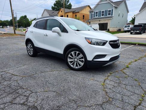 Used 2019 Buick Encore Preferred FWD image 1