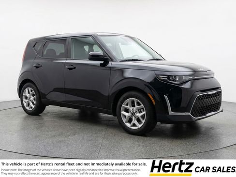 Used 2025 Kia Soul LX w/ LX Technology Package FWD image 1