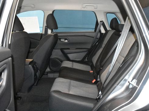 New 2026 Nissan Rogue SV w/ Cold Weather Package FWD image 17