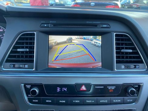 Used 2016 Hyundai Sonata SE image 6