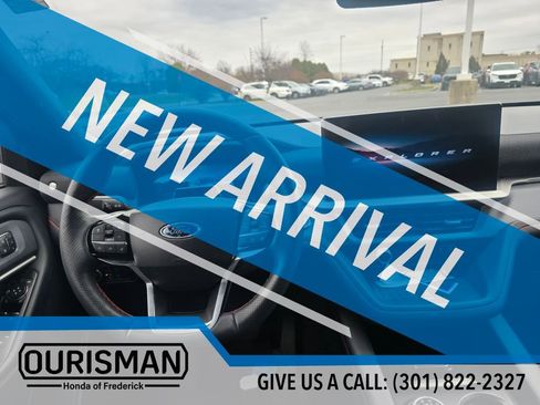 Used 2025 Ford Explorer ST-Line w/ Premium Package image 13