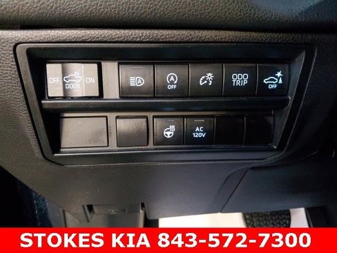 Used 2023 Toyota Tundra Limited image 16