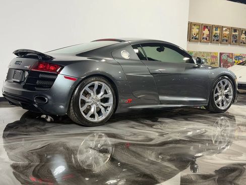 Used 2011 Audi R8 V10 image 9