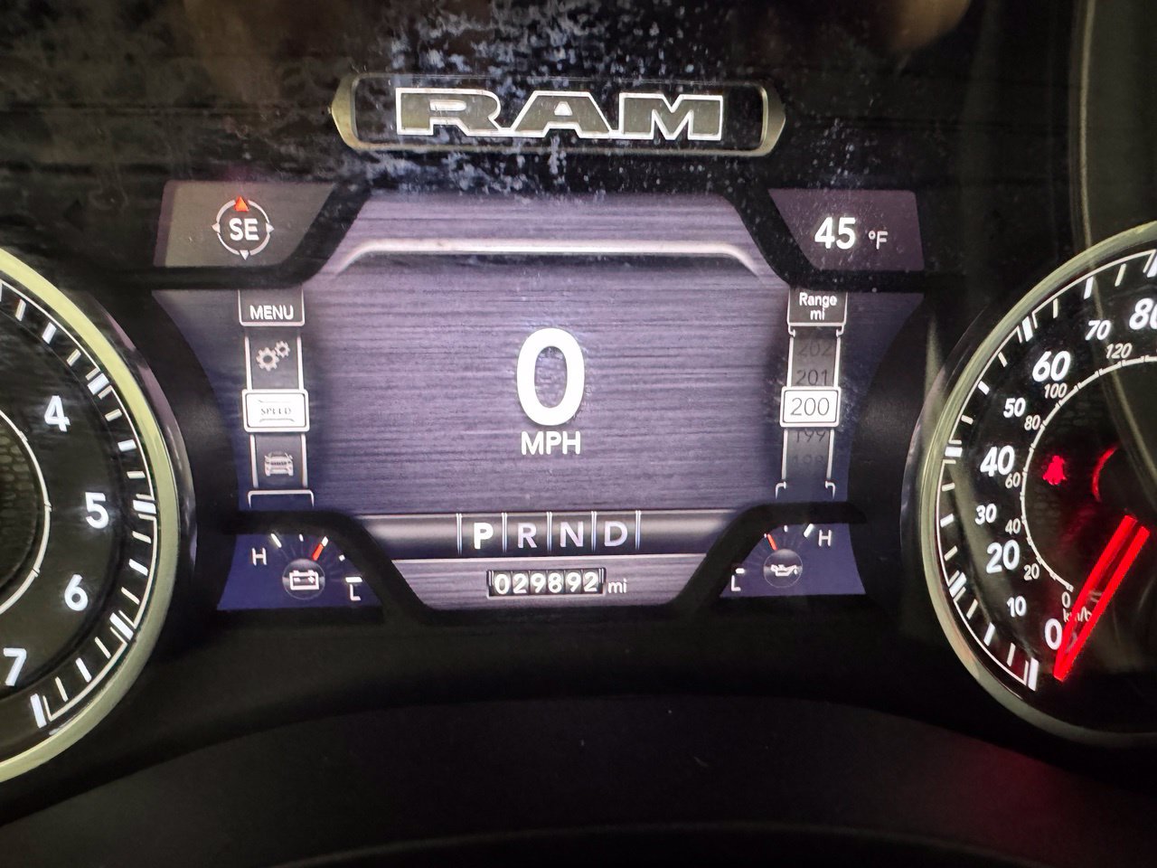 Used 2023 RAM 1500 Laramie AWD/4WD image 3