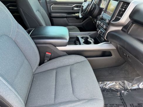 Used 2021 RAM 1500 Big Horn AWD/4WD image 11