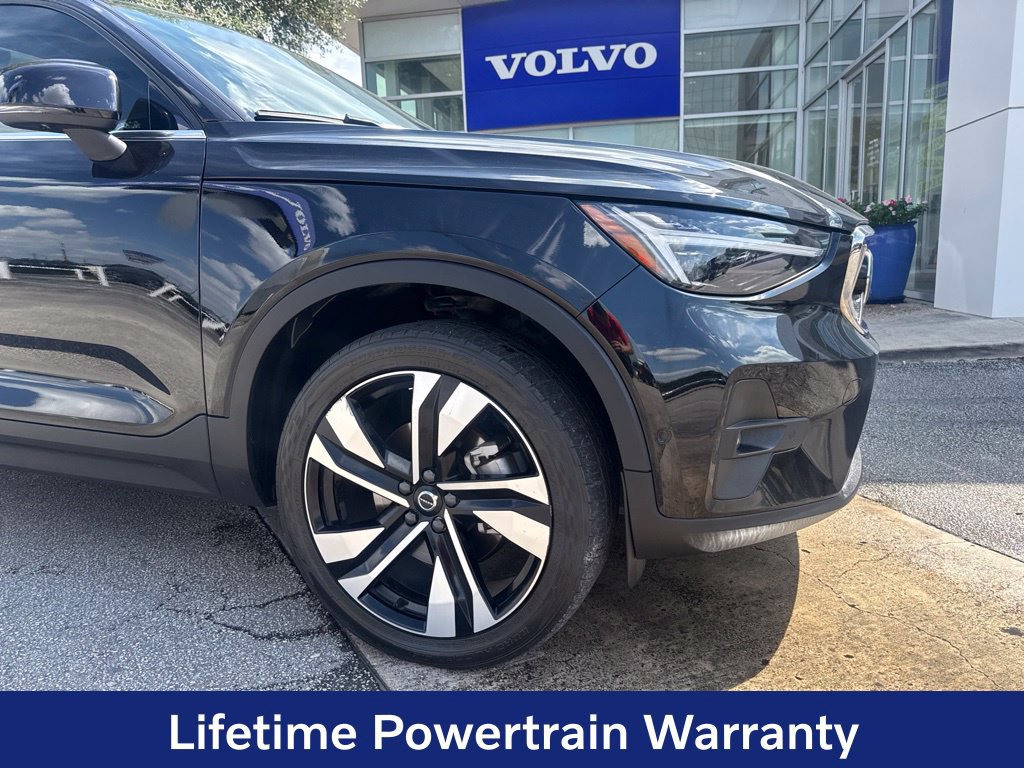 Certified 2024 Volvo XC40 B5 Plus w/ Protection Package Premier AWD/4WD image 9