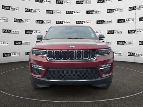 Used 2023 Jeep Grand Cherokee Limited w/ Trailer Tow Prep Group (B) image 8