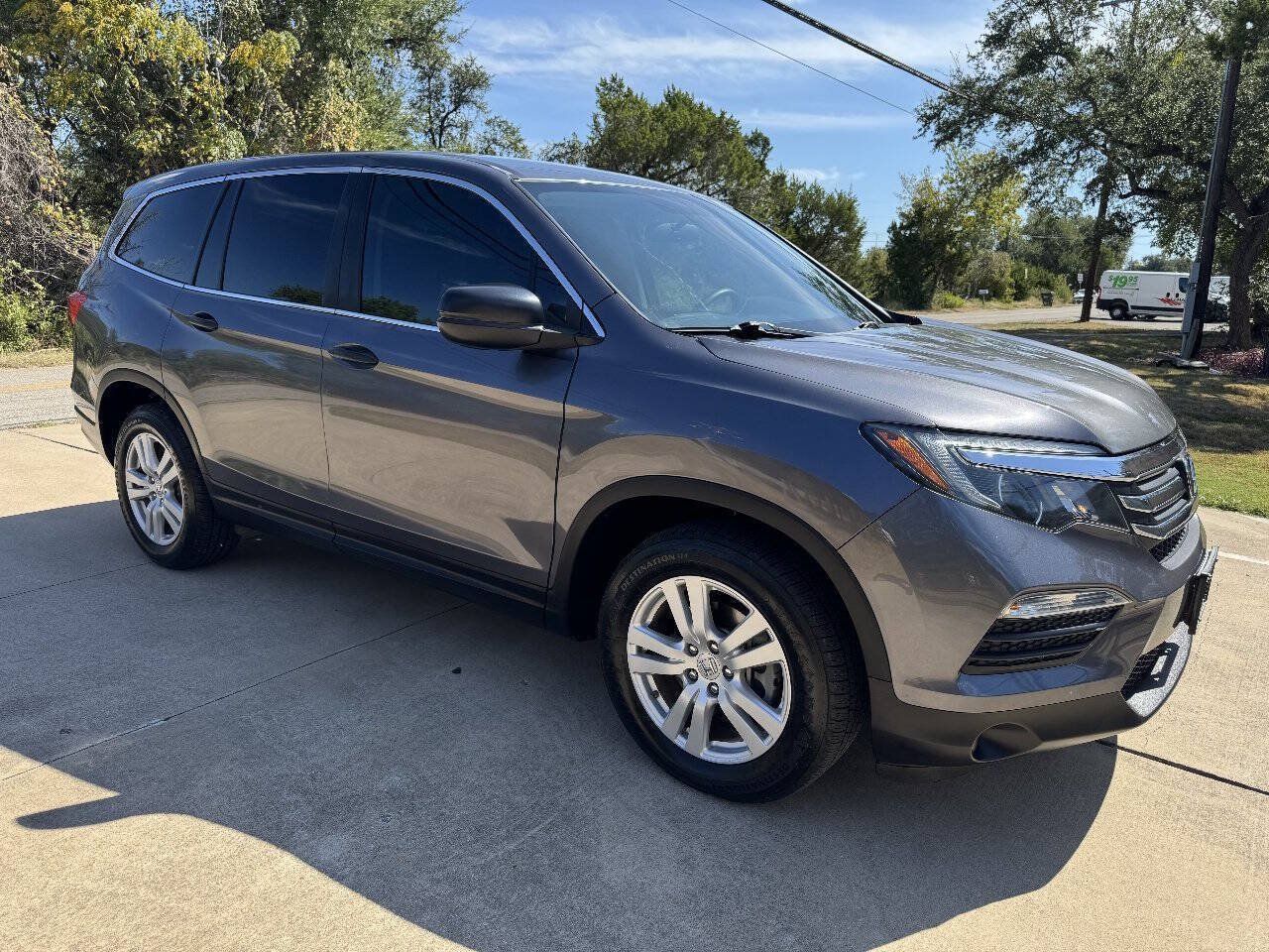 Used 2017 Honda Pilot LX image 17