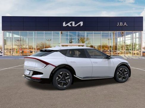New 2025 Kia EV6 Wind image 6