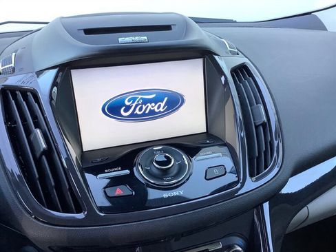 Used 2014 Ford Escape Titanium w/ Equipment Group 401A image 18