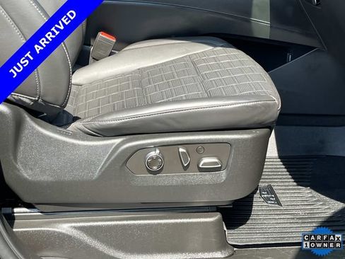 Used 2022 Cadillac Escalade ESV Sport Platinum w/ LPO, ONYX Package AWD/4WD image 28