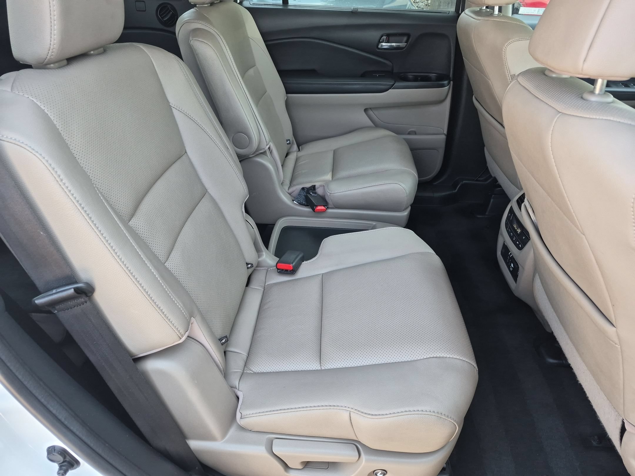 Certified 2022 Honda Pilot Elite image 34