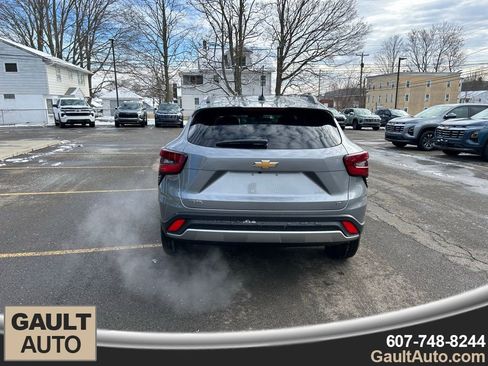 New 2026 Chevrolet Trax LT w/ Driver Confidence Package image 4