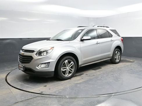 Used 2017 Chevrolet Equinox Premier w/ Enhanced Convenience Package image 5