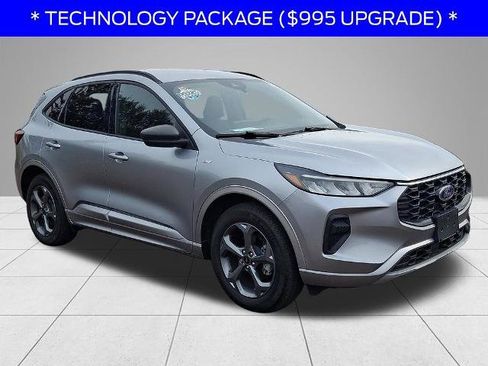 Certified 2023 Ford Escape ST-Line w/ Tech Pack #1 AWD/4WD image 3