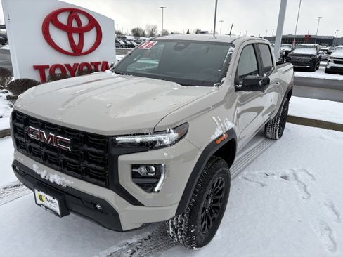 Used 2026 GMC Canyon Elevation w/ Convenience Package image 10