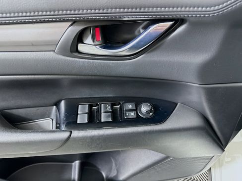 Used 2017 MAZDA CX-5 Touring image 15