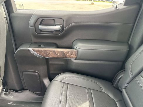 Used 2022 GMC Sierra 1500 Denali w/ Denali Premium Package AWD/4WD image 19