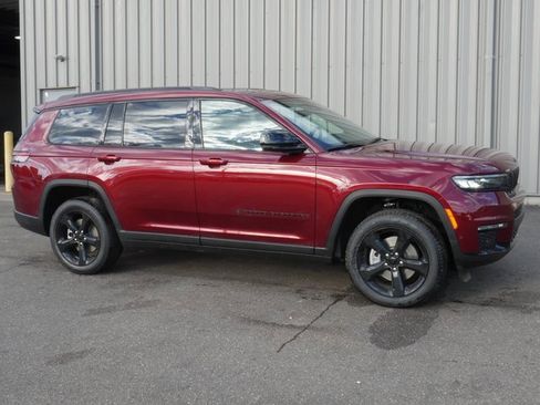 New 2025 Jeep Grand Cherokee L Limited w/ Luxury Tech Group II image 6