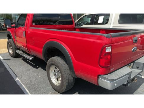 Used 2013 Ford F250 XLT w/ Snow Plow Prep Pkg image 4