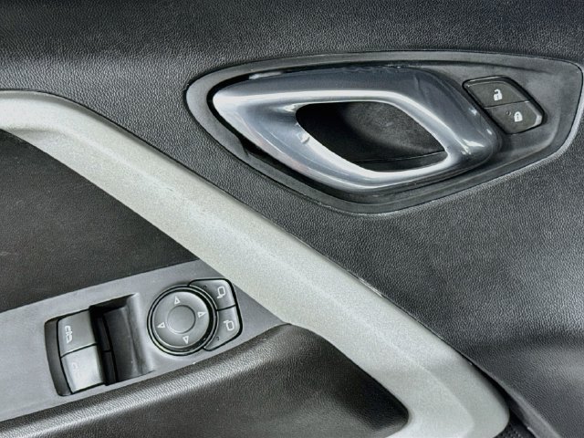 Used 2020 Chevrolet Camaro LT RWD image 21