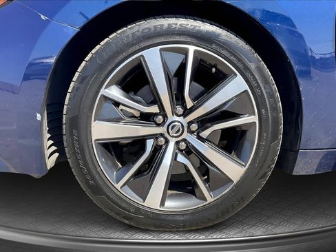 Used 2020 Nissan Maxima 3.5 SV image 9