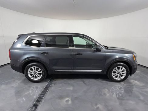 Used 2020 Kia Telluride LX FWD image 4