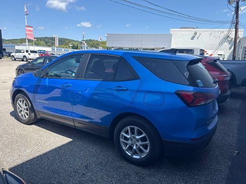 Used 2024 Chevrolet Equinox LS w/ LS Convenience Package FWD image 4