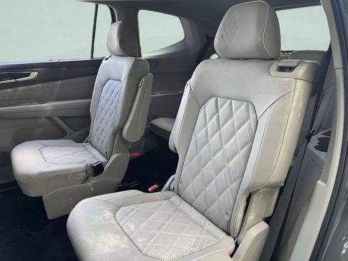 New 2026 Volkswagen Atlas SEL Premium R-Line image 23