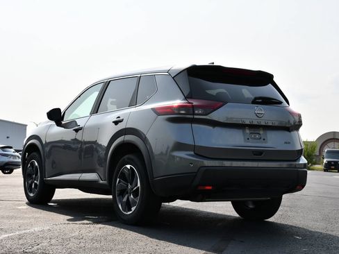 Used 2025 Nissan Rogue SV AWD/4WD image 5