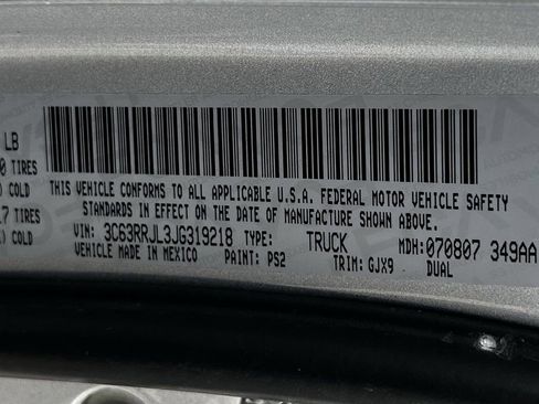 Used 2018 RAM 3500 Laramie w/ Convenience Group AWD/4WD image 33