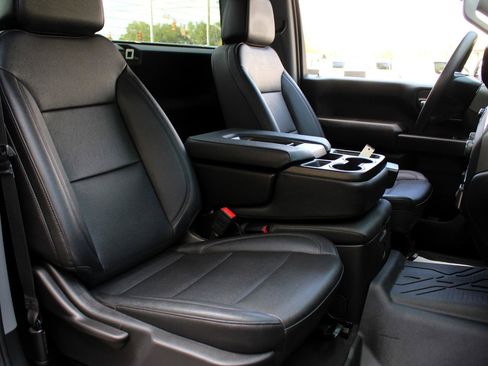 Used 2025 Chevrolet Silverado 3500 W/T w/ WT Convenience Package AWD/4WD image 33